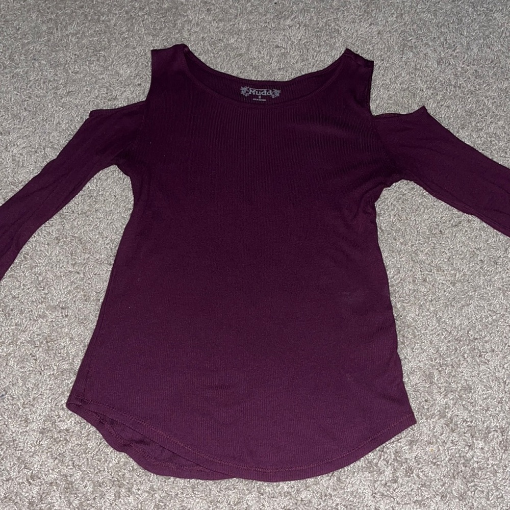 Maroon Cold shoulder long sleeve